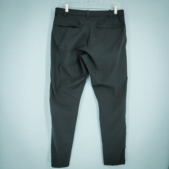 Lululemon Size 32 Black Commission Classic Fit Trouser Style Stretch Active Pant - Picture 3 of 5